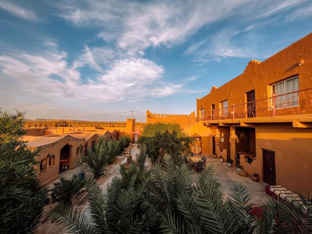 Hotel Dar Talmoudi à Tagounite Extérieur photo